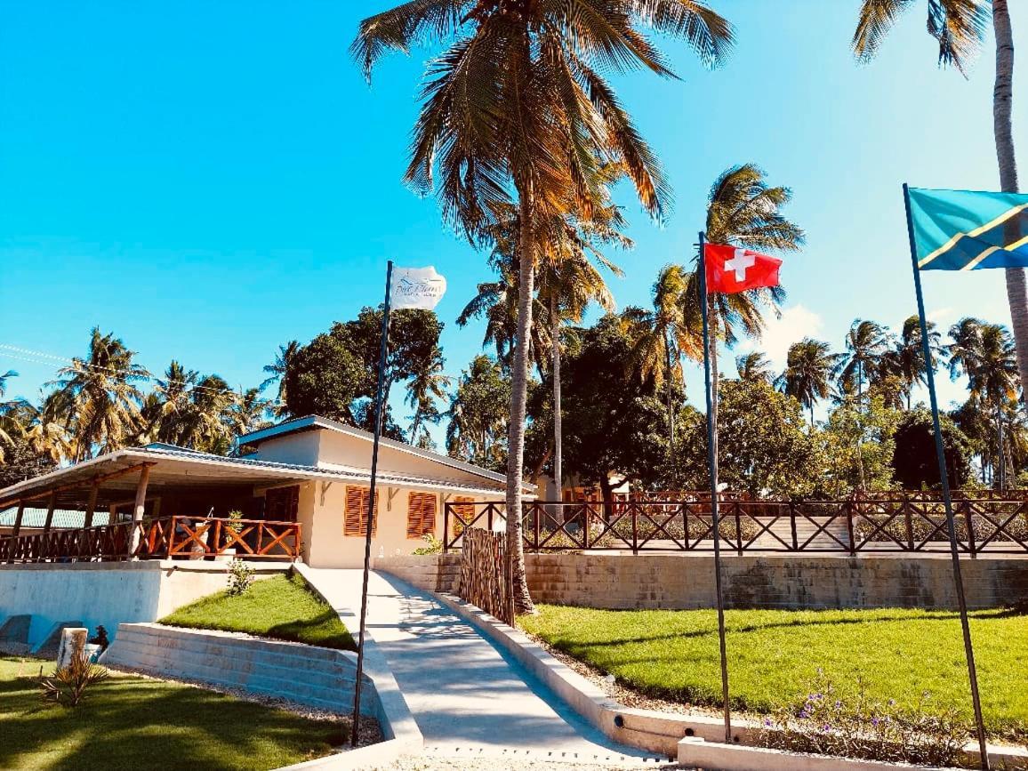 Dive Planet Mafia Island Utende Bagian luar foto